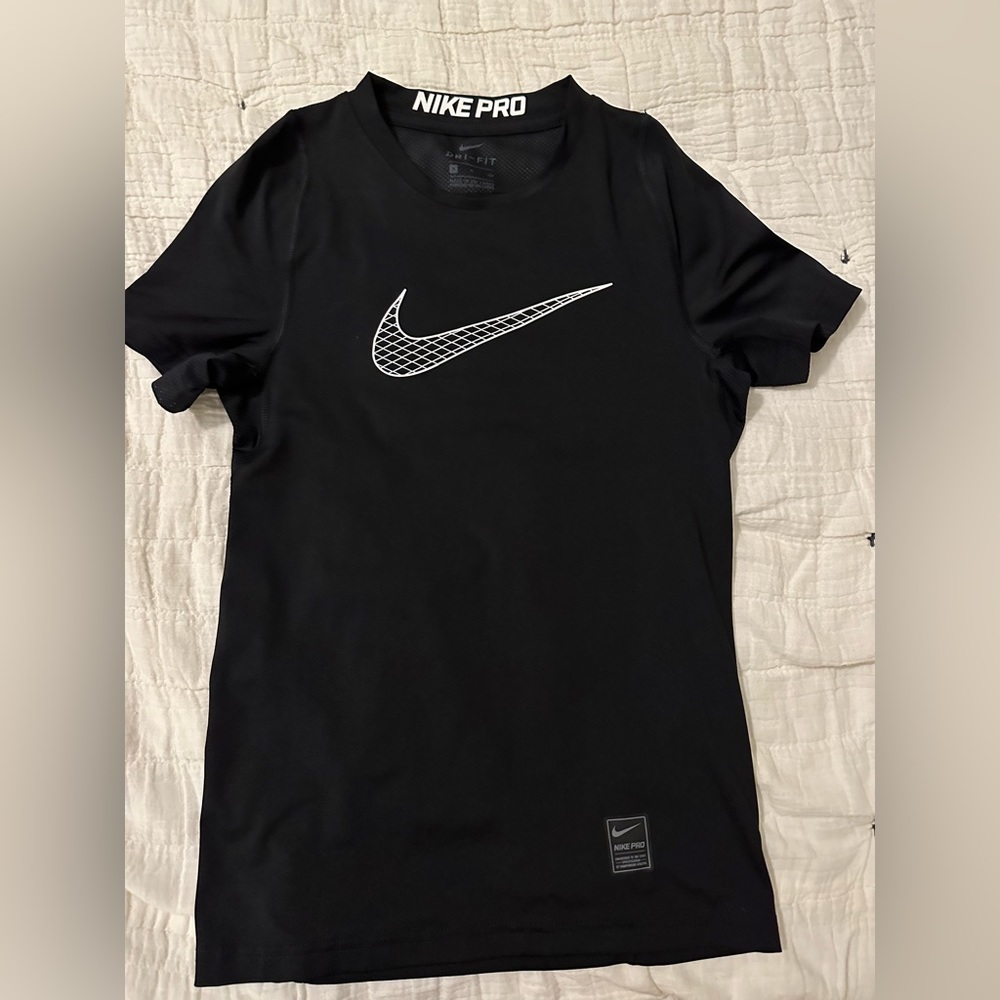 Nike boys dri fit pro short sleeve shirt